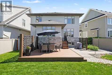330 Devonian Way Ottawa ON K2T 0L5