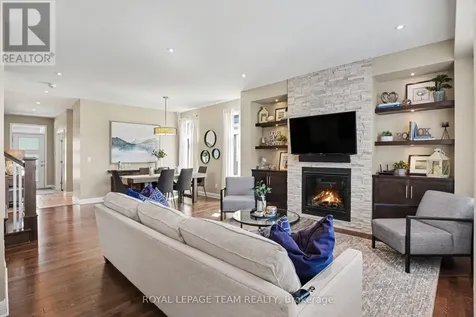 330 Devonian Way Ottawa ON K2T 0L5