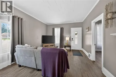 27 High Street Brantford ON N3R 3Y3
