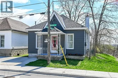 27 High Street Brantford ON N3R 3Y3