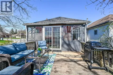 27 High Street Brantford ON N3R 3Y3