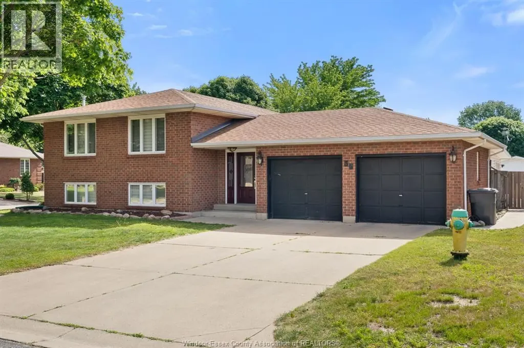 36 Cherrywood Leamington ON N8H 4Z9