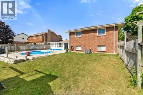36 Cherrywood Leamington ON N8H 4Z9