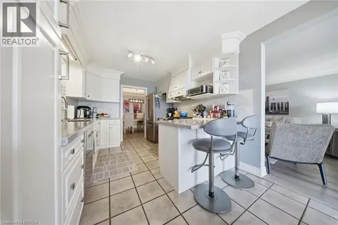 23 Edgewater Drive Stoney Creek ON L8E 4Z2