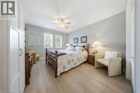 23 Edgewater Drive Stoney Creek ON L8E 4Z2