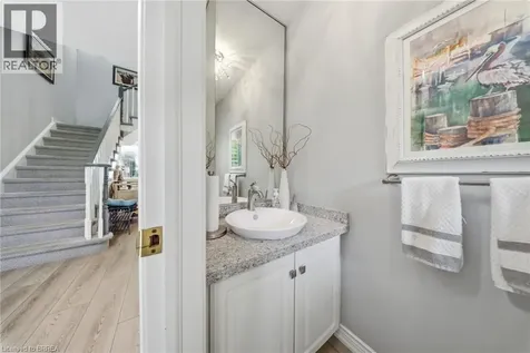 23 Edgewater Drive Stoney Creek ON L8E 4Z2