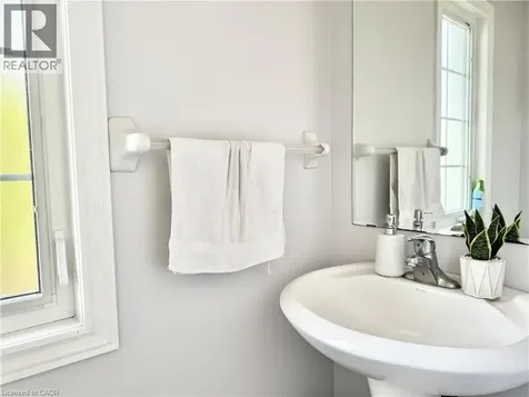 1333 Countrystone Drive Kitchener ON N2N 3R9
