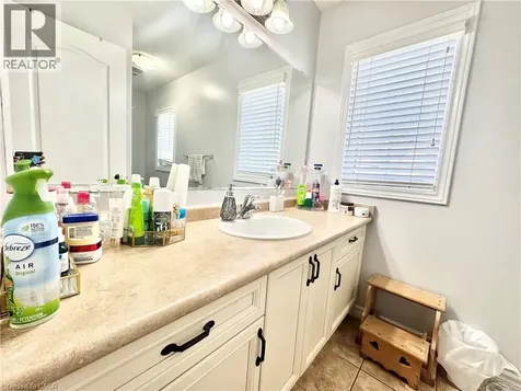 1333 Countrystone Drive Kitchener ON N2N 3R9