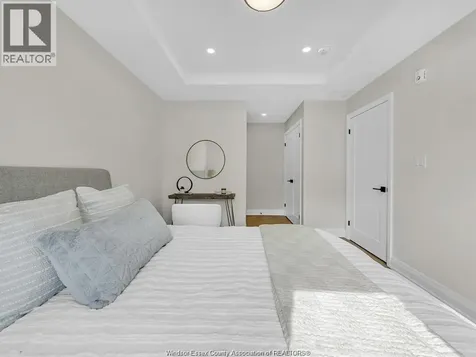 11646 Tecumseh Road East Windsor ON N8N 1L7