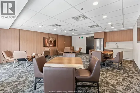 11646 Tecumseh Road East Windsor ON N8N 1L7