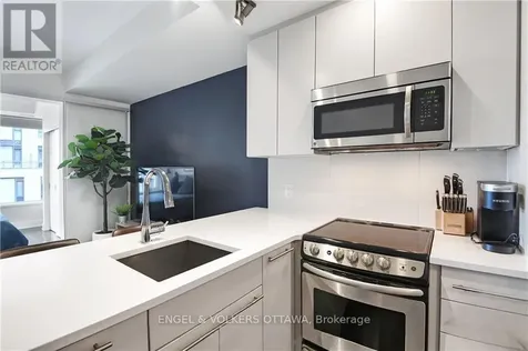 108 Richmond Road Ottawa ON K1Z 0B3
