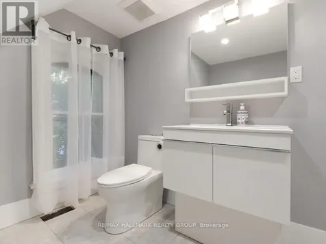 419 Besserer Street Ottawa ON K1N 6B9