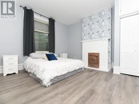 419 Besserer Street Ottawa ON K1N 6B9