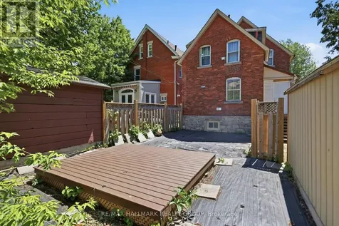 419 Besserer Street Ottawa ON K1N 6B9