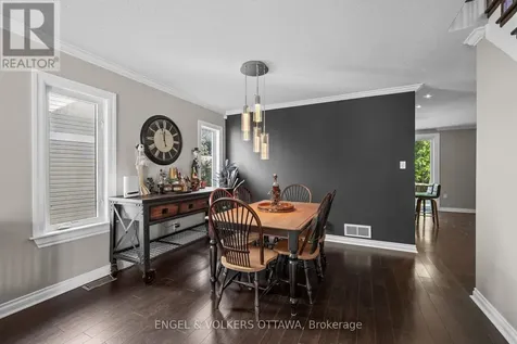 49 Kittiwake Drive Ottawa ON K2S 1Z8