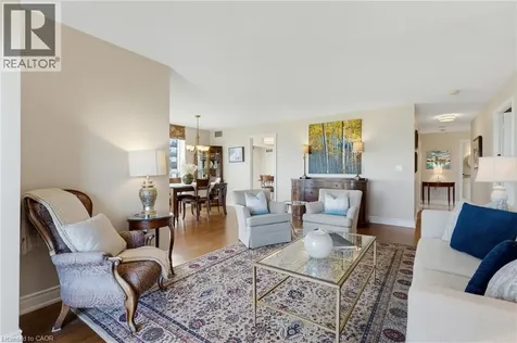 442 Maple Avenue Burlington ON L7S 2L7