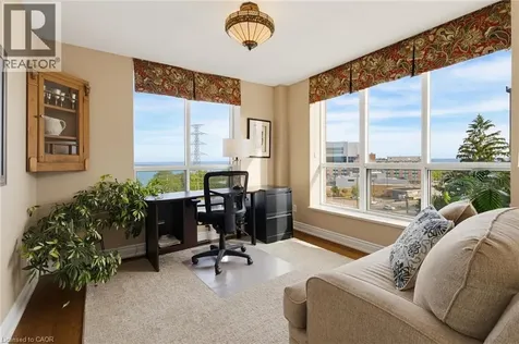 442 Maple Avenue Burlington ON L7S 2L7