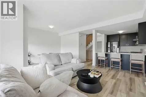 13 Rachel Drive Stoney Creek ON L8E 0K6