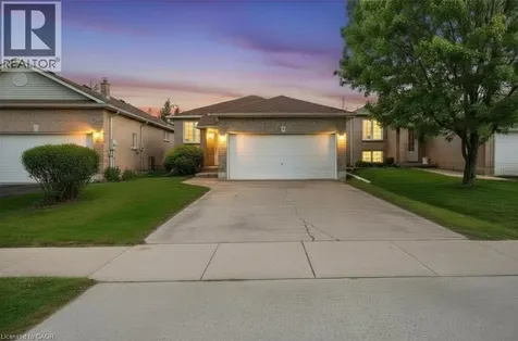 8 Bradley Lane Brantford ON N3T 6R5