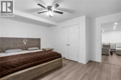 8 Bradley Lane Brantford ON N3T 6R5