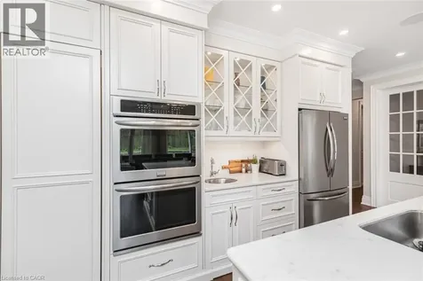 178 Valmont Court Ancaster ON L9G 5A1