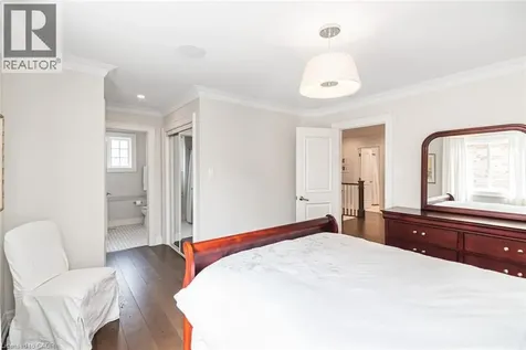 178 Valmont Court Ancaster ON L9G 5A1