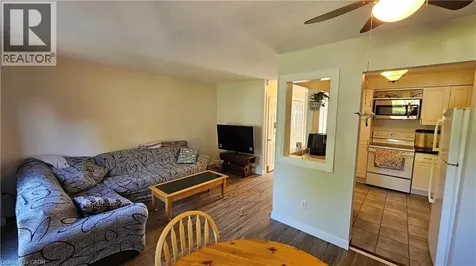 4 Parkside Drive Paris ON N3L 3S7