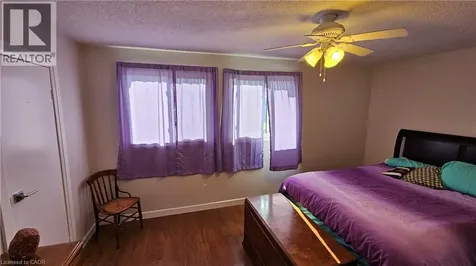 4 Parkside Drive Paris ON N3L 3S7