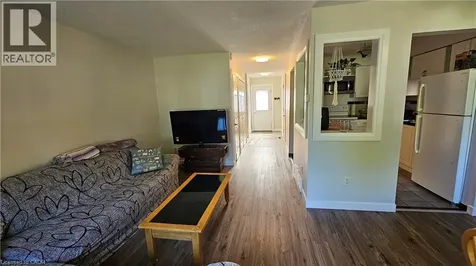4 Parkside Drive Paris ON N3L 3S7
