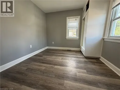 36 Brighton Avenue St. Catharines ON L2M 5S7