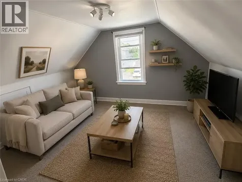 36 Brighton Avenue St. Catharines ON L2M 5S7