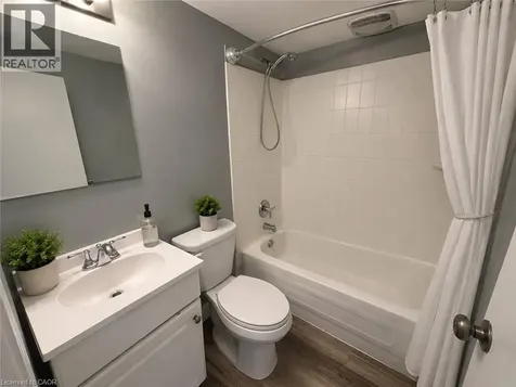 36 Brighton Avenue St. Catharines ON L2M 5S7
