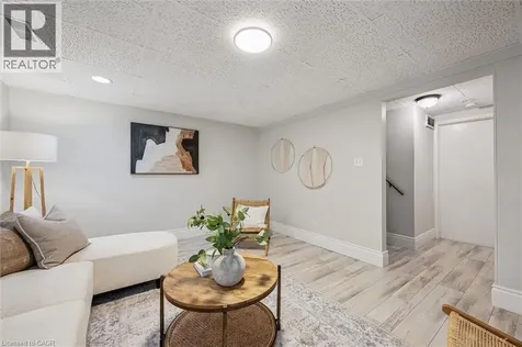 694 Highpoint Avenue Waterloo ON N2V 1G9