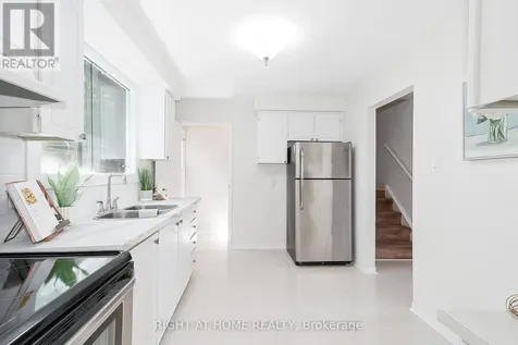 1059 Glen Mhor Crescent Midland ON L4R 4P5