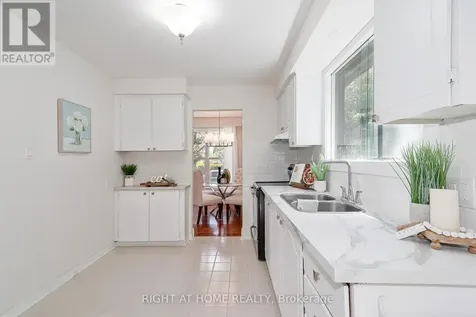 1059 Glen Mhor Crescent Midland ON L4R 4P5