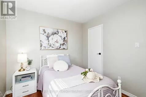 1059 Glen Mhor Crescent Midland ON L4R 4P5