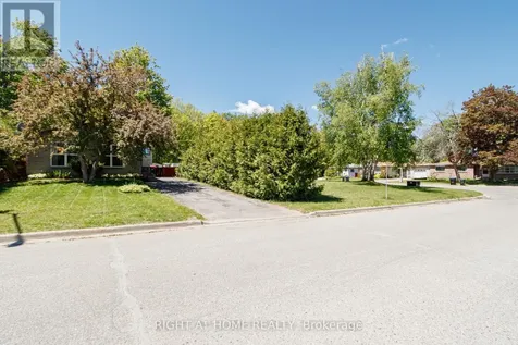 1059 Glen Mhor Crescent Midland ON L4R 4P5
