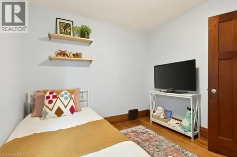 151 Connaught Avenue North Hamilton ON L8L 6Z4