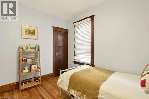 151 Connaught Avenue North Hamilton ON L8L 6Z4