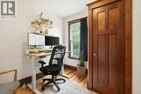151 Connaught Avenue North Hamilton ON L8L 6Z4