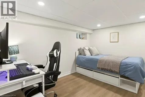 151 Connaught Avenue North Hamilton ON L8L 6Z4