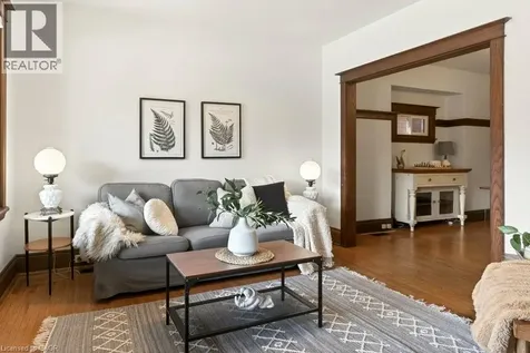 151 Connaught Avenue North Hamilton ON L8L 6Z4