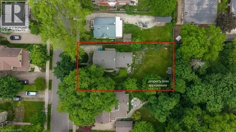 31 John Street East Waterloo ON N2J 1E6