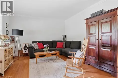 31 John Street East Waterloo ON N2J 1E6