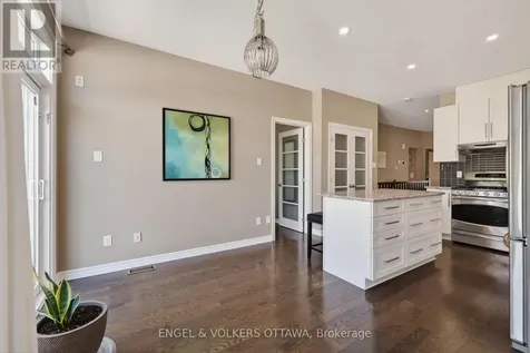 260 Bulrush Crescent Ottawa ON K1T 0E5