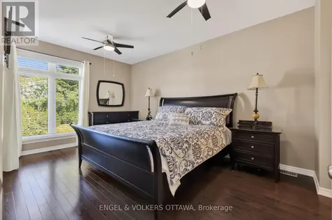 260 Bulrush Crescent Ottawa ON K1T 0E5