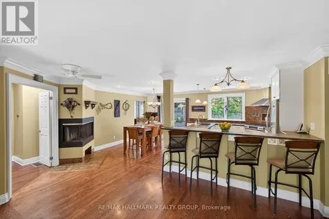 2128 Benjamin Avenue Ottawa ON K2A 1P4