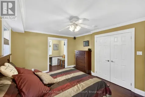 2128 Benjamin Avenue Ottawa ON K2A 1P4