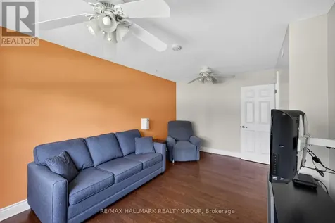 2128 Benjamin Avenue Ottawa ON K2A 1P4