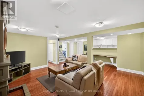 2128 Benjamin Avenue Ottawa ON K2A 1P4
